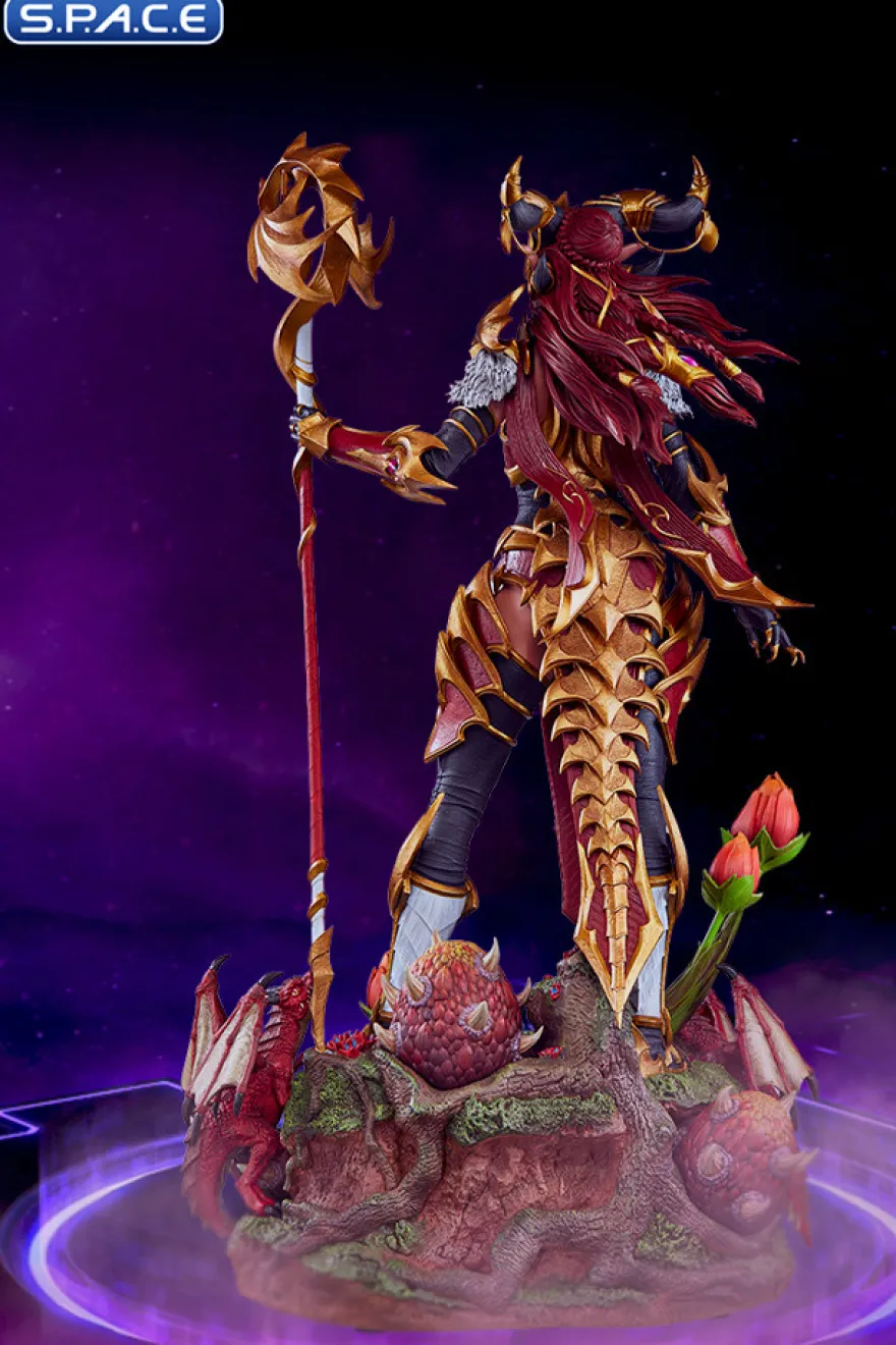 Alexstrasza Statue