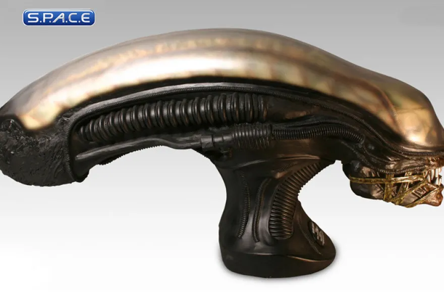 1:1 Alien Head Life-Size Replica