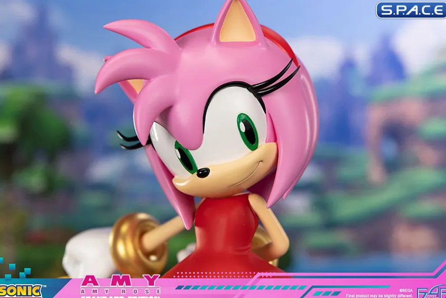 Amy Statue