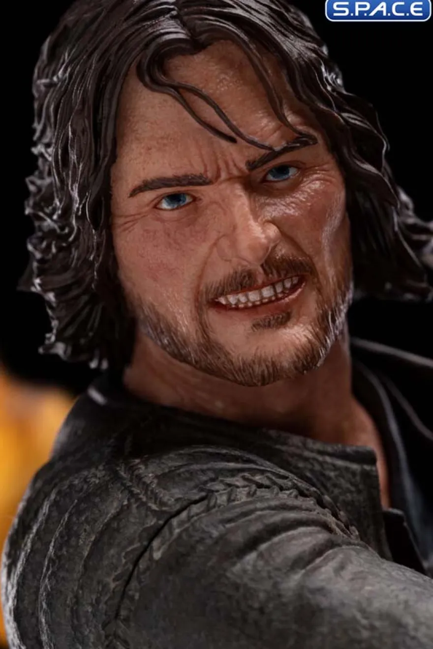Aragorn PVC Statue