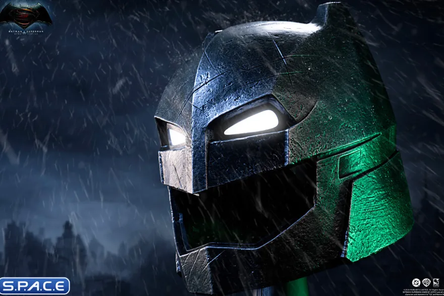 1:1 Armored Batman Helmet Life-Size Replica