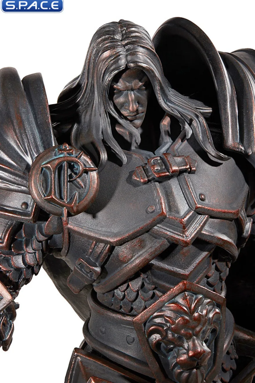 Arthas Statue