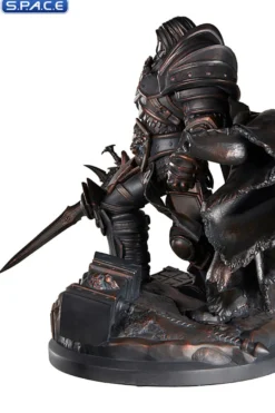 Arthas Statue