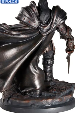 Arthas Statue