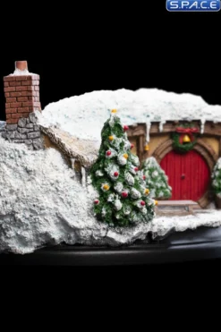 35 Bagshot Row Hobbit Hole