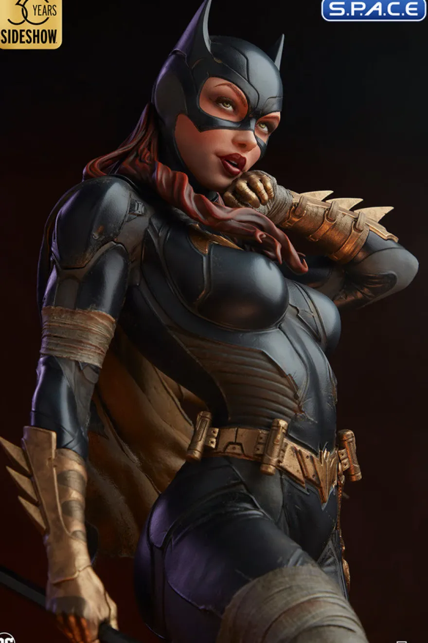Batgirl Premium Format Figure