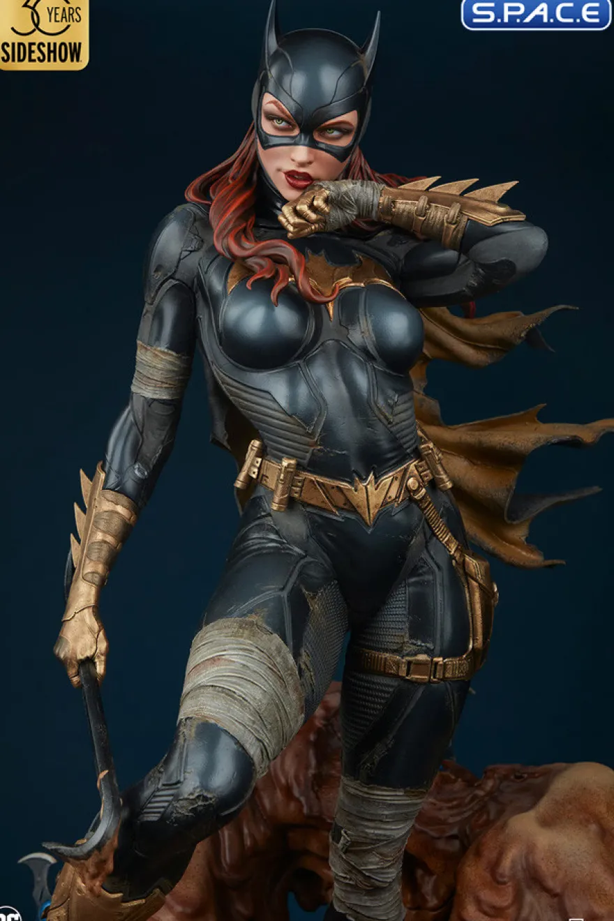 Batgirl Premium Format Figure