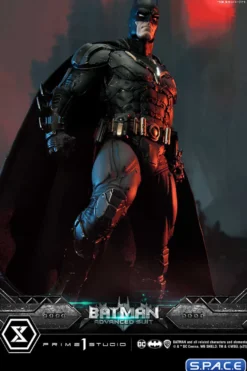 Batman Advanced Suit by Josh Nizzi Ultimate Museum Masterline Statue