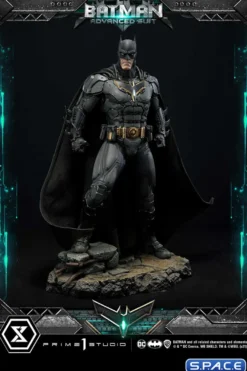 Batman Advanced Suit by Josh Nizzi Ultimate Museum Masterline Statue