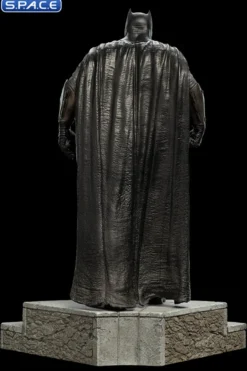 Batman Statue