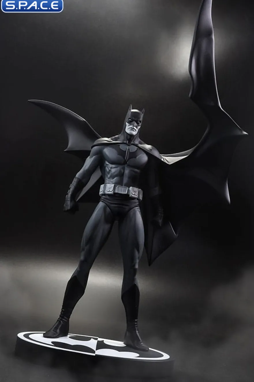 Batman Statue by Jorge Jimenez
