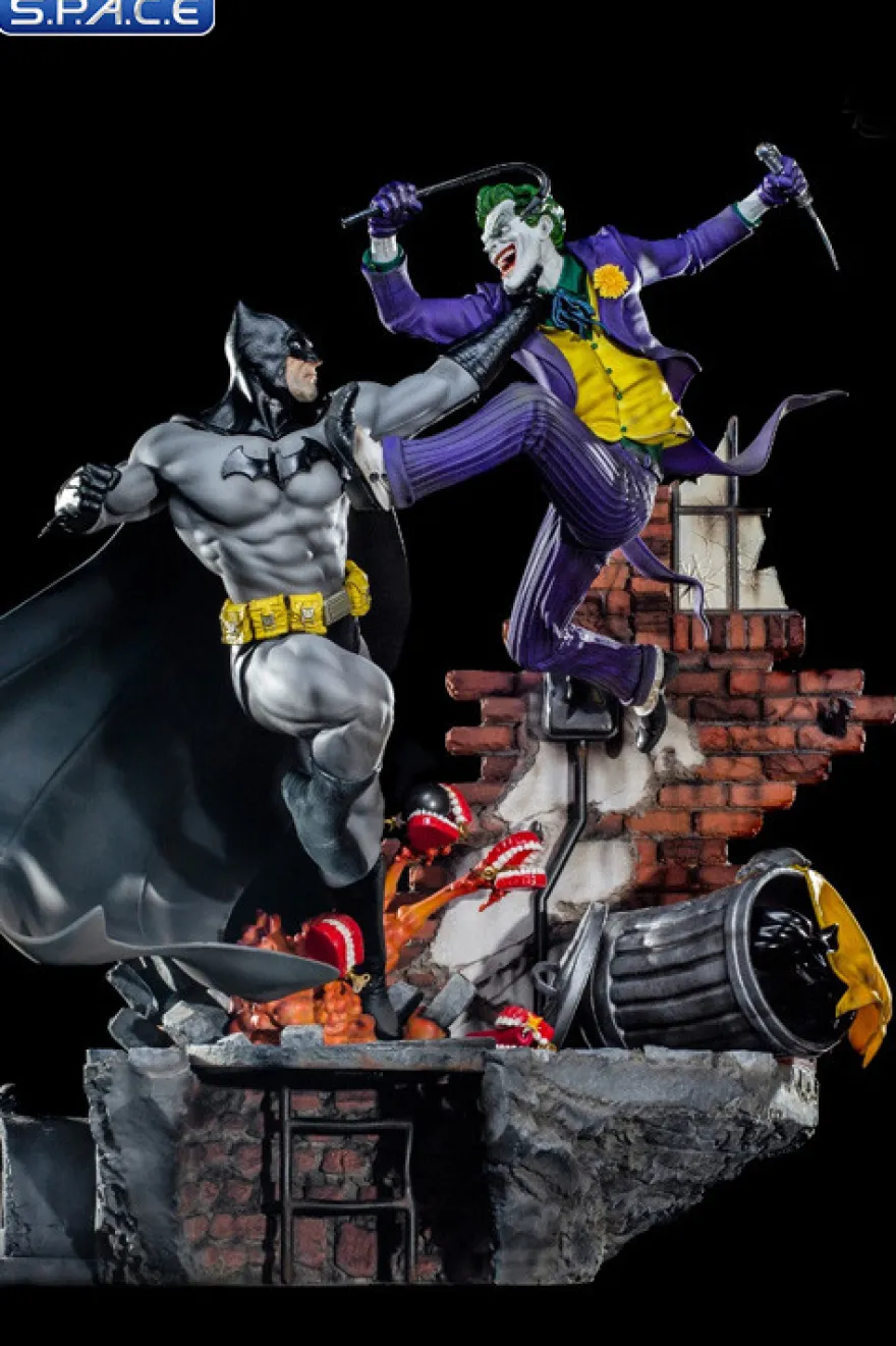 Batman vs. Joker Battle Diorama