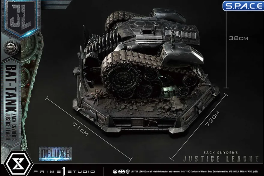 Bat-Tank Deluxe Museum Masterline Statue