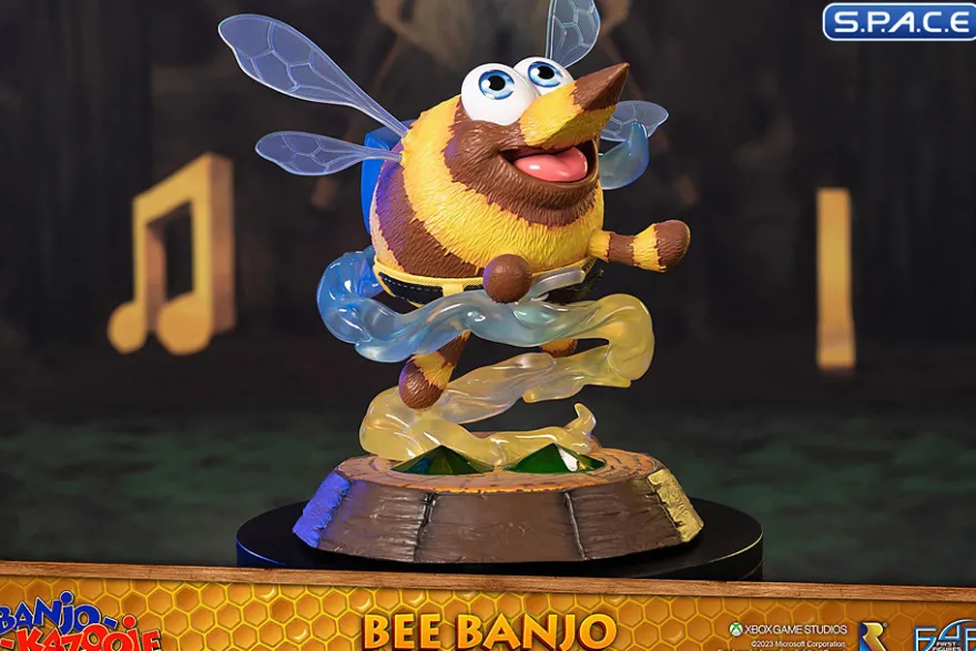 Bee Banjo Statue