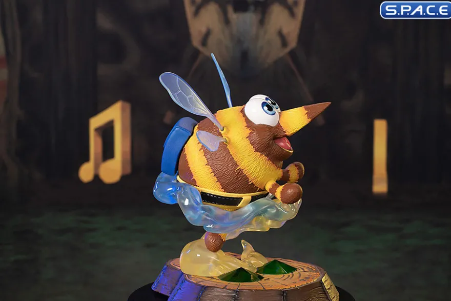 Bee Banjo Statue