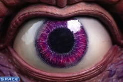 Beholder Icons Statue