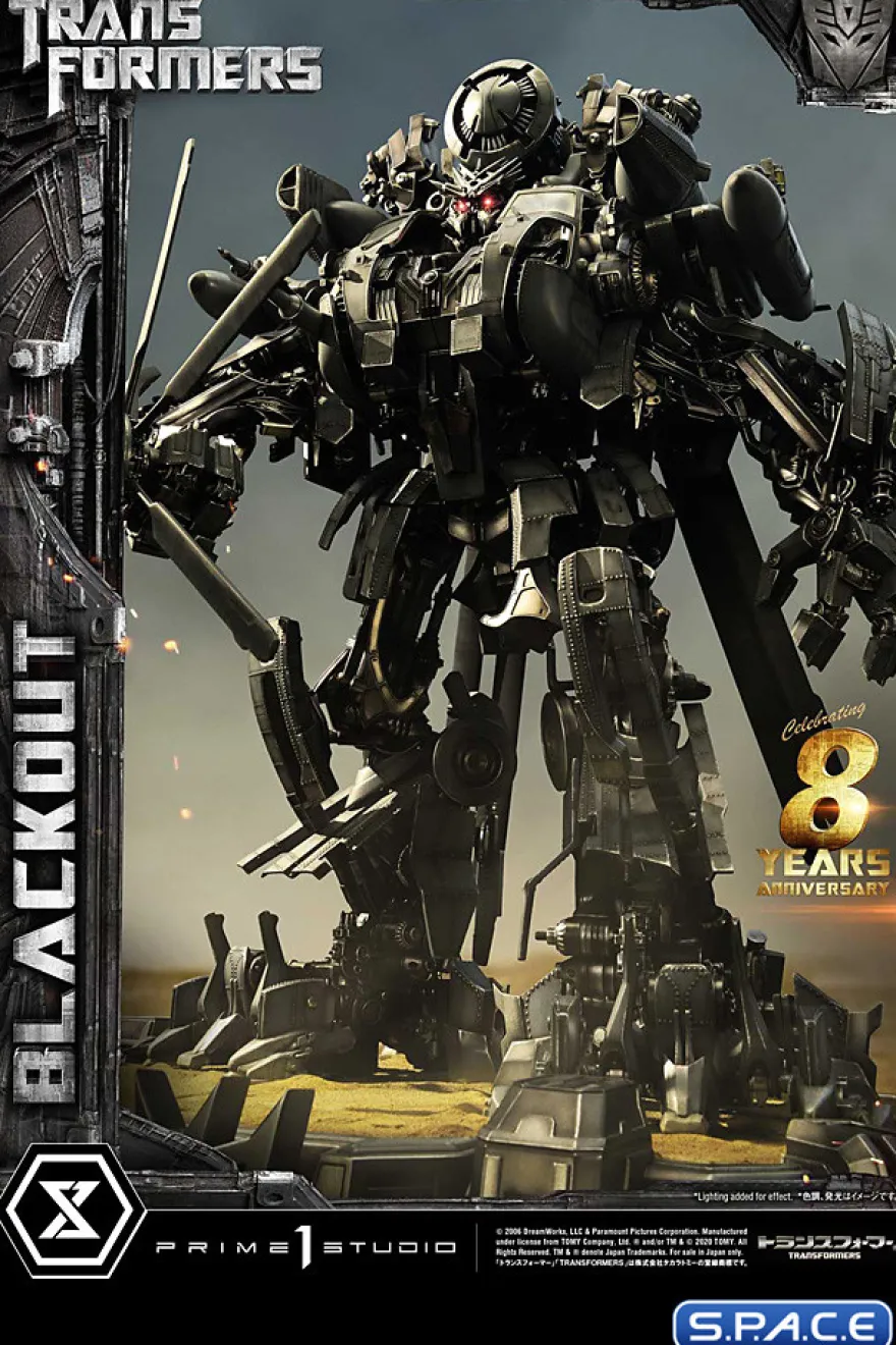 Blackout Museum Masterline Statue