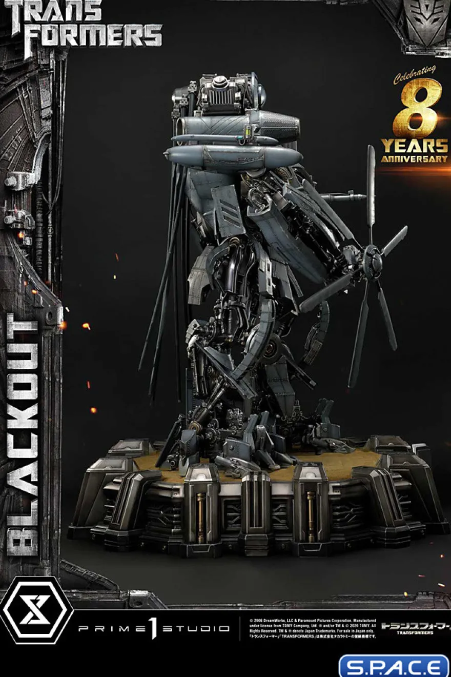 Blackout Museum Masterline Statue