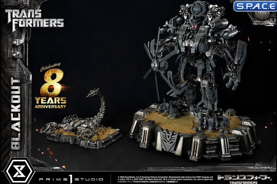 Blackout Museum Masterline Statue