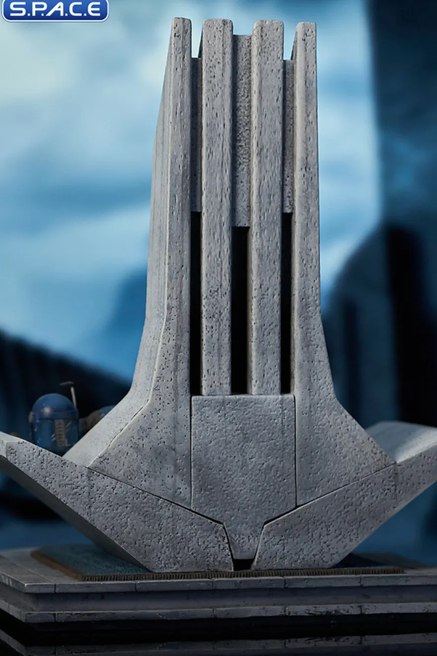 Bo-Katan Kryze on Throne Premier Collection Statue