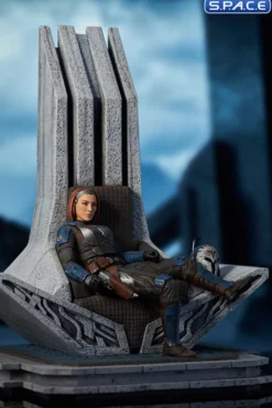 Bo-Katan Kryze on Throne Premier Collection Statue