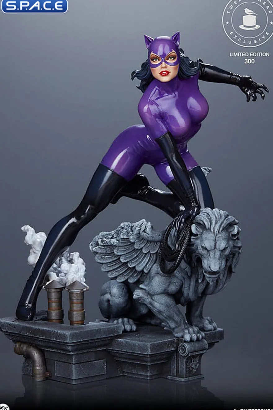 Catwoman Maquette - Purple Version