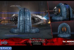 Chaoseater Bookends