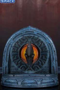 Chaoseater Bookends