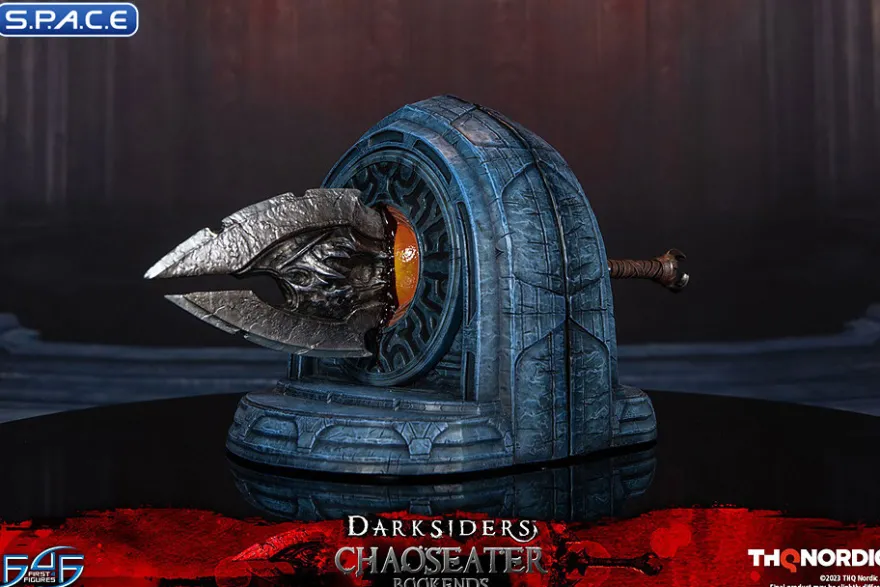 Chaoseater Bookends