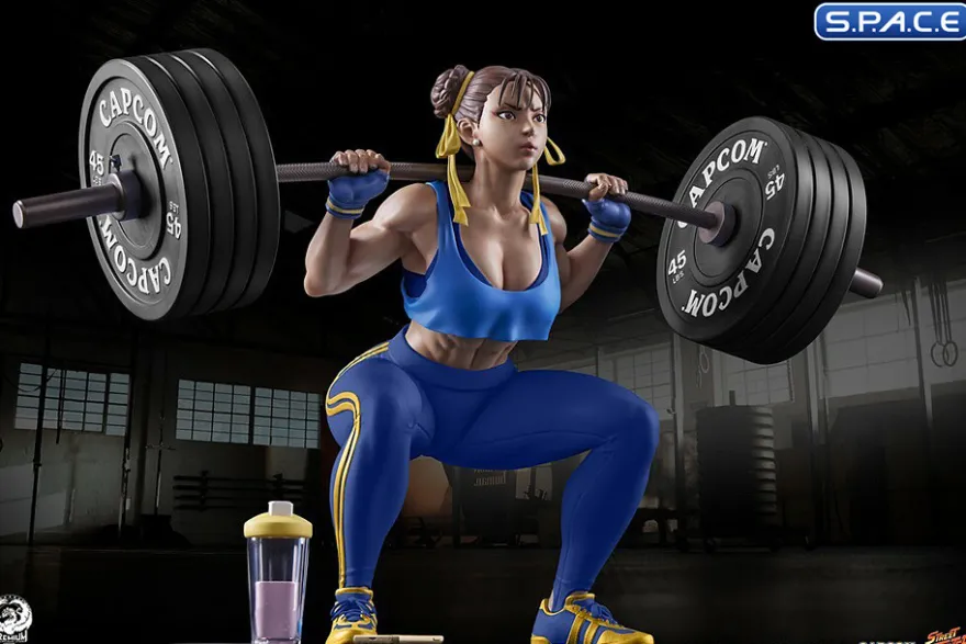 Chun-Li Powerlifting Statue - Alpha Version