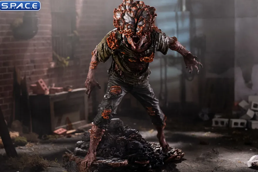 Clicker Statue