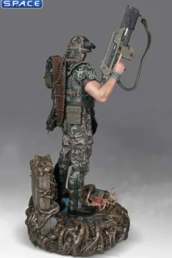 Corporal Dwayne Hicks Statue