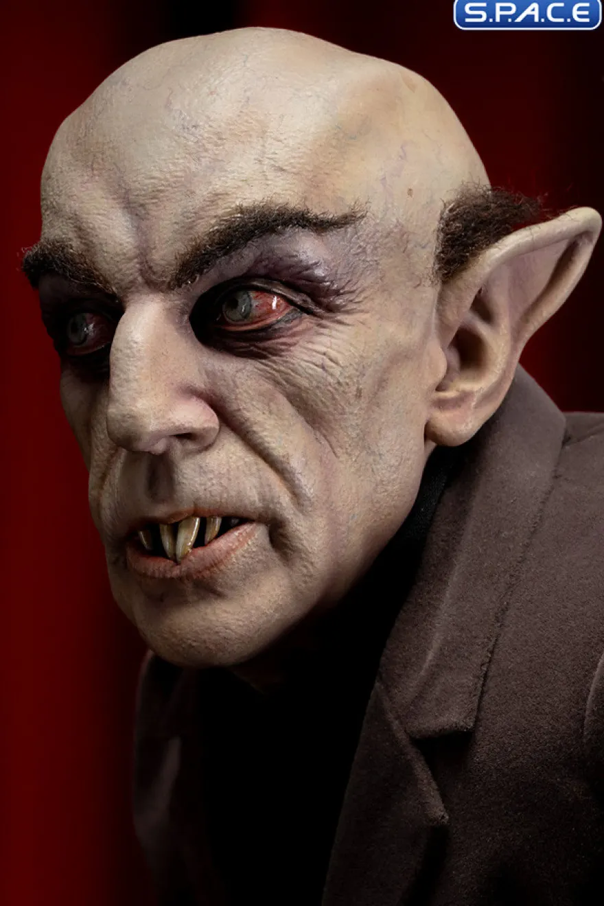Count Orlok Plus Format Statue