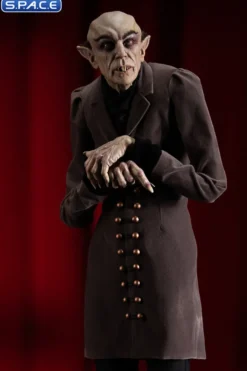 Count Orlok Plus Format Statue