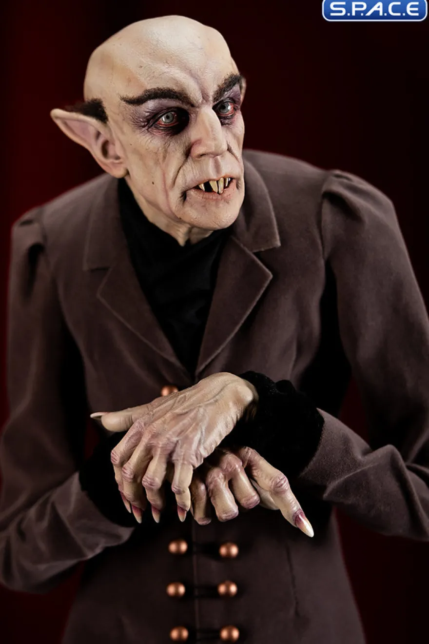 Count Orlok Plus Format Statue