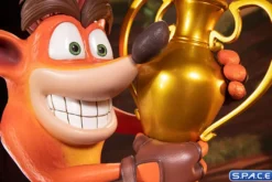 Crash »Winner« Statue