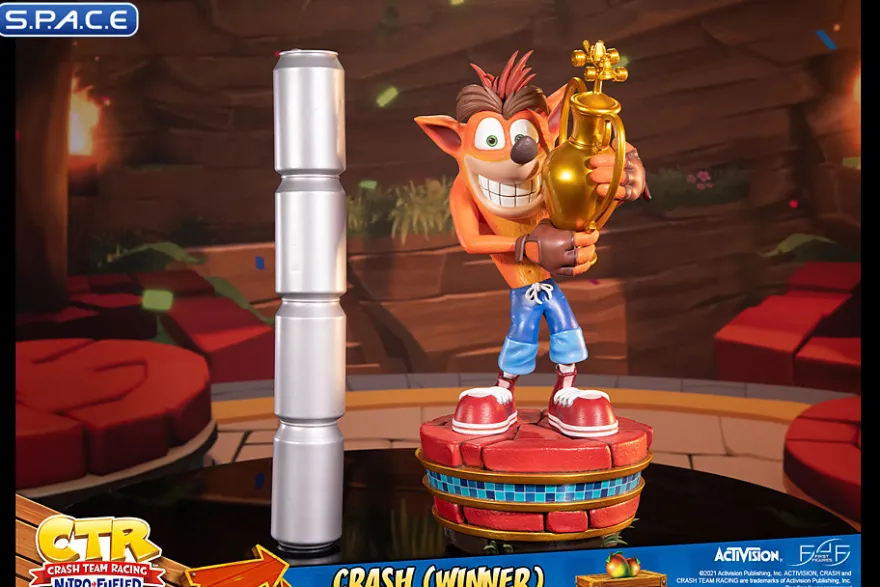 Crash »Winner« Statue