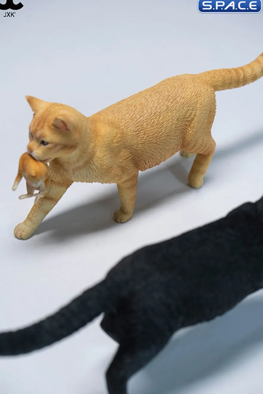 Domestic Cat with Kitten Statue