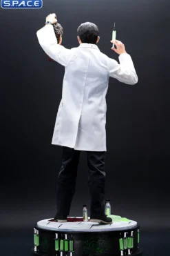 Dr. Herbert West Plus Format Statue