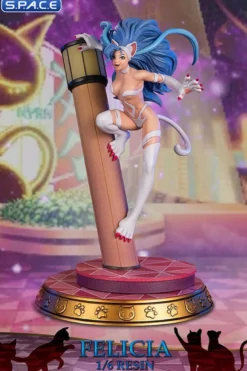 Felicia Statue