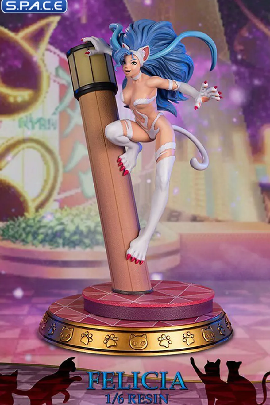 Felicia Statue