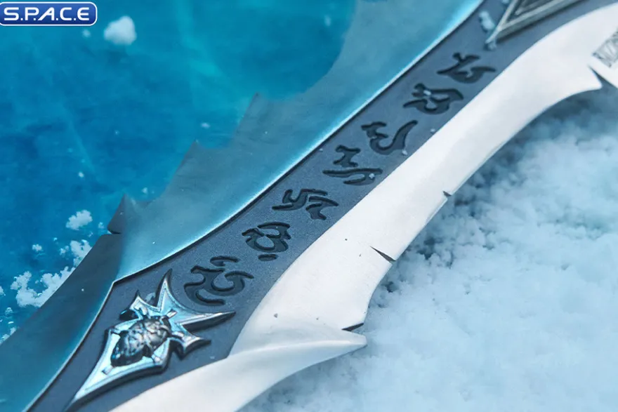 1:1 Frostmourne Sword Life-Size Replica