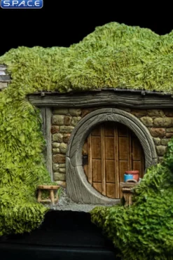 24 Gandalf's Cutting Hobbit Hole