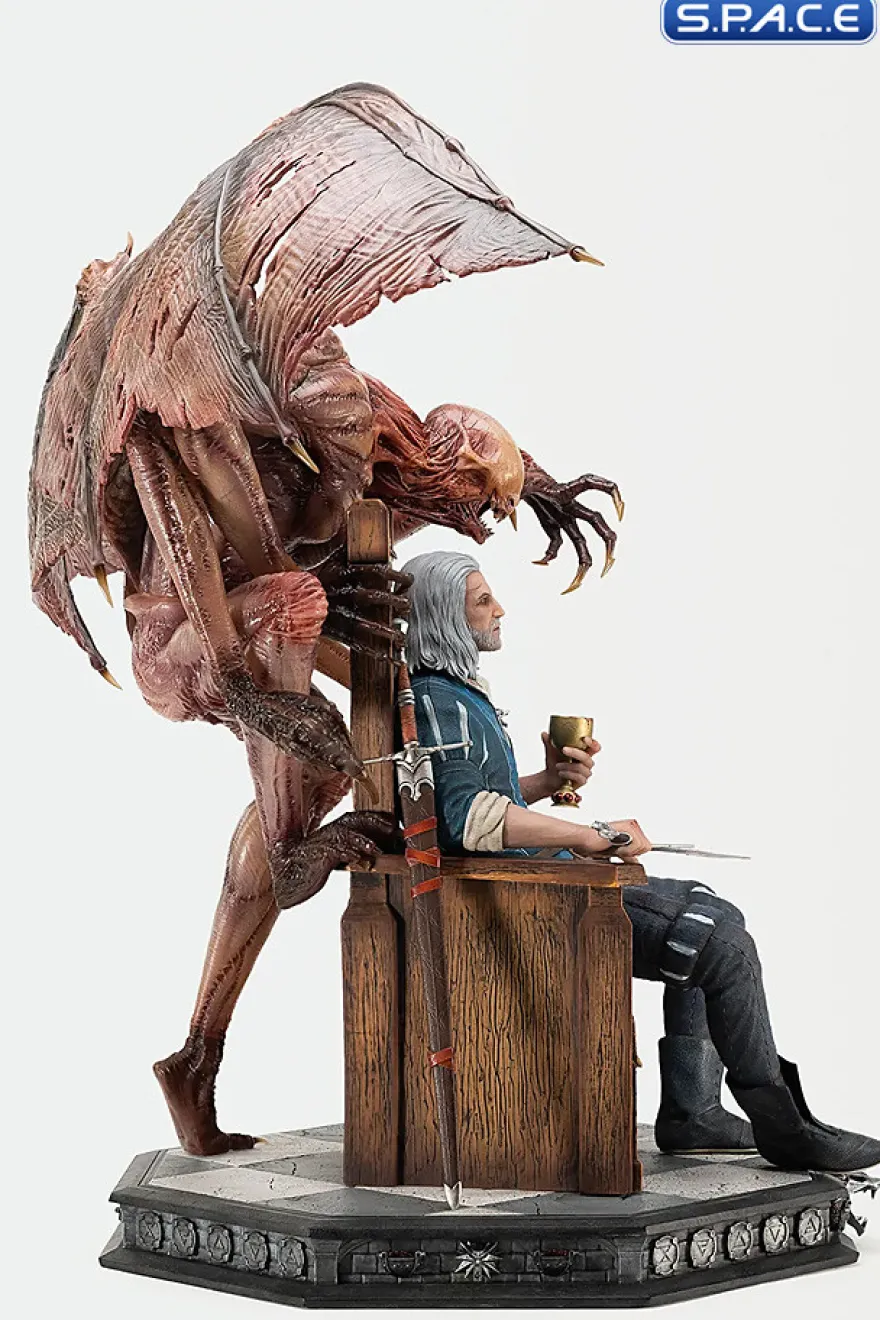 Geralt & Detlaff Statue