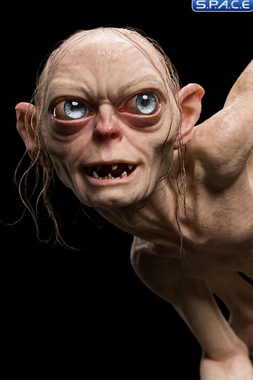Gollum Masters Collection Statue