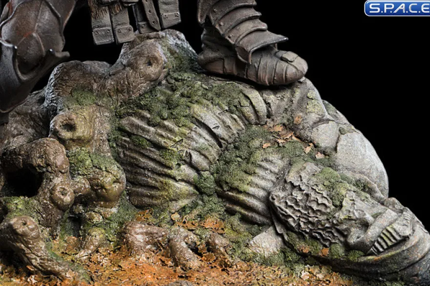 Grishnakh Statue