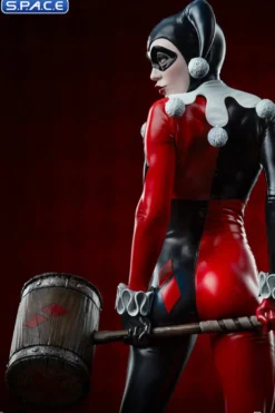 Harley Quinn Premium Format Figure