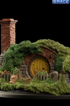 16 Hill Lane Hobbit Hole