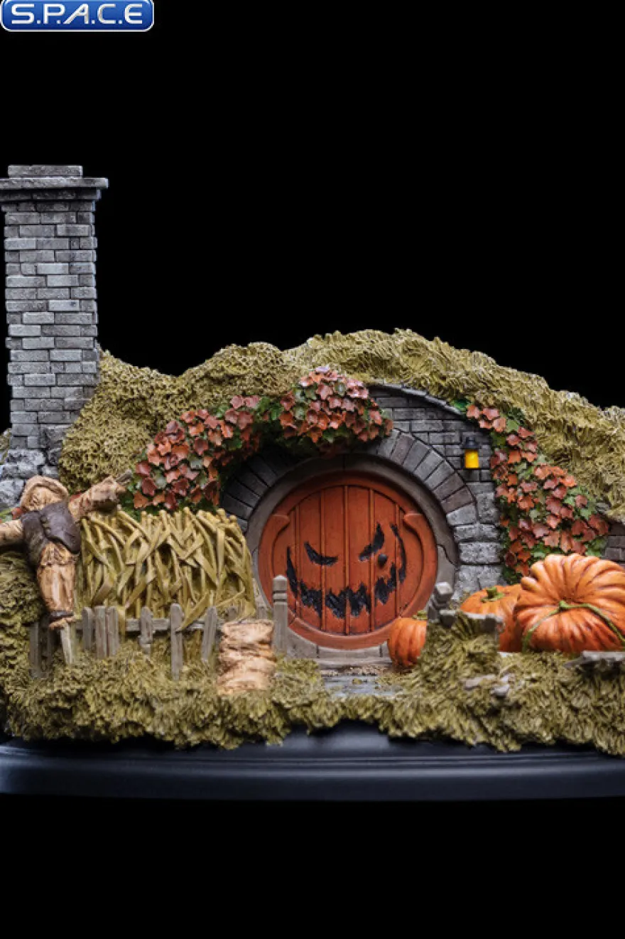 16 Hill Lane Hobbit Hole