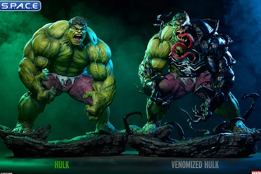 Hulk Premium Format Figure